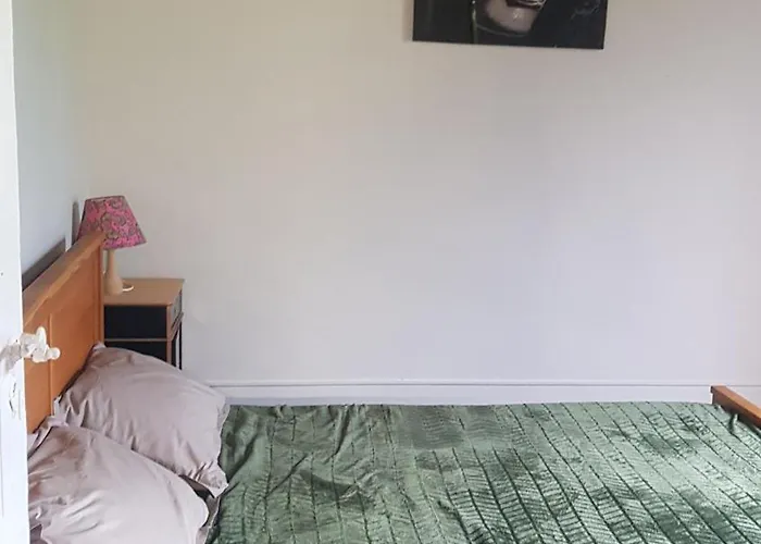 De L'ecole * Saint-Louis-et-Parahou