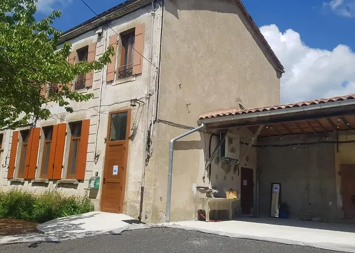 De L'ecole * Saint-Louis-et-Parahou